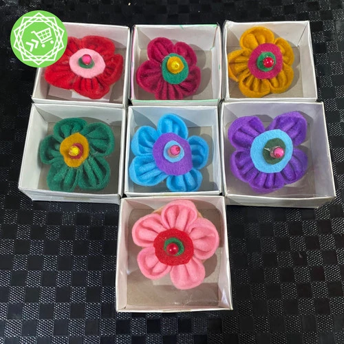 [https://www.tokopedia.com/decagontwinshop/souvenir-bros-kotak-bunga?extParam=src%3Dshop%26whid%3D16189528&aff_unique_id=&channel=others&chain_key=] Bros unyu